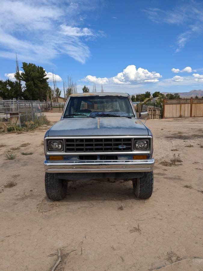 Ford-Bronco-ii-xl-1985-1