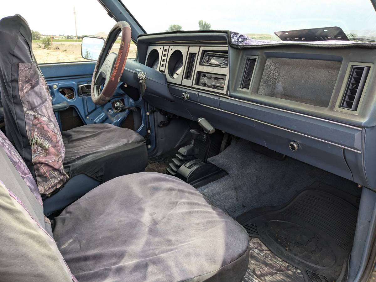 Ford-Bronco-ii-xl-1985-9