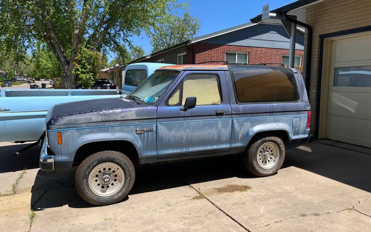 Ford-Bronco-ii-xlt-1988-1