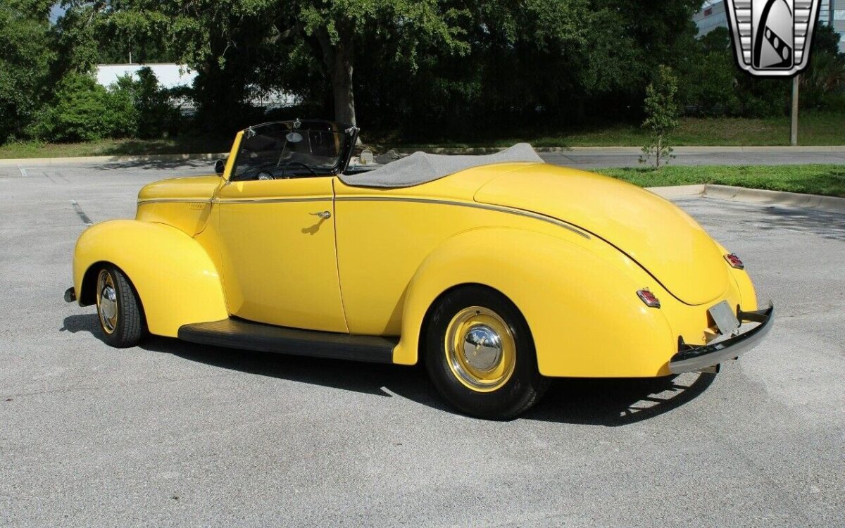 Ford-Custom-Cabriolet-1940-11