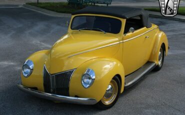 Ford-Custom-Cabriolet-1940-3