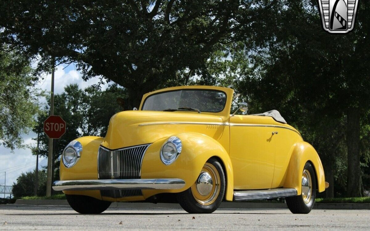 Ford-Custom-Cabriolet-1940-8