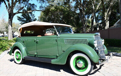 Ford Deluxe Phaeton 1935