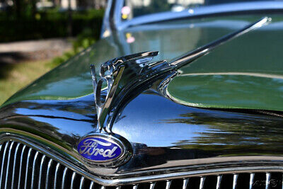 Ford-Deluxe-Phaeton-Cabriolet-1935-7