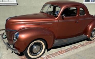 Ford-Deluxe-coup-1939