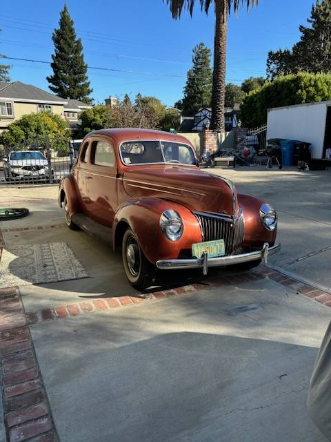 Ford-Deluxe-coup-1939-7