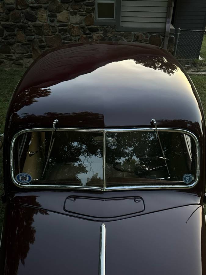 Ford-Deluxe-tudor-1939-4