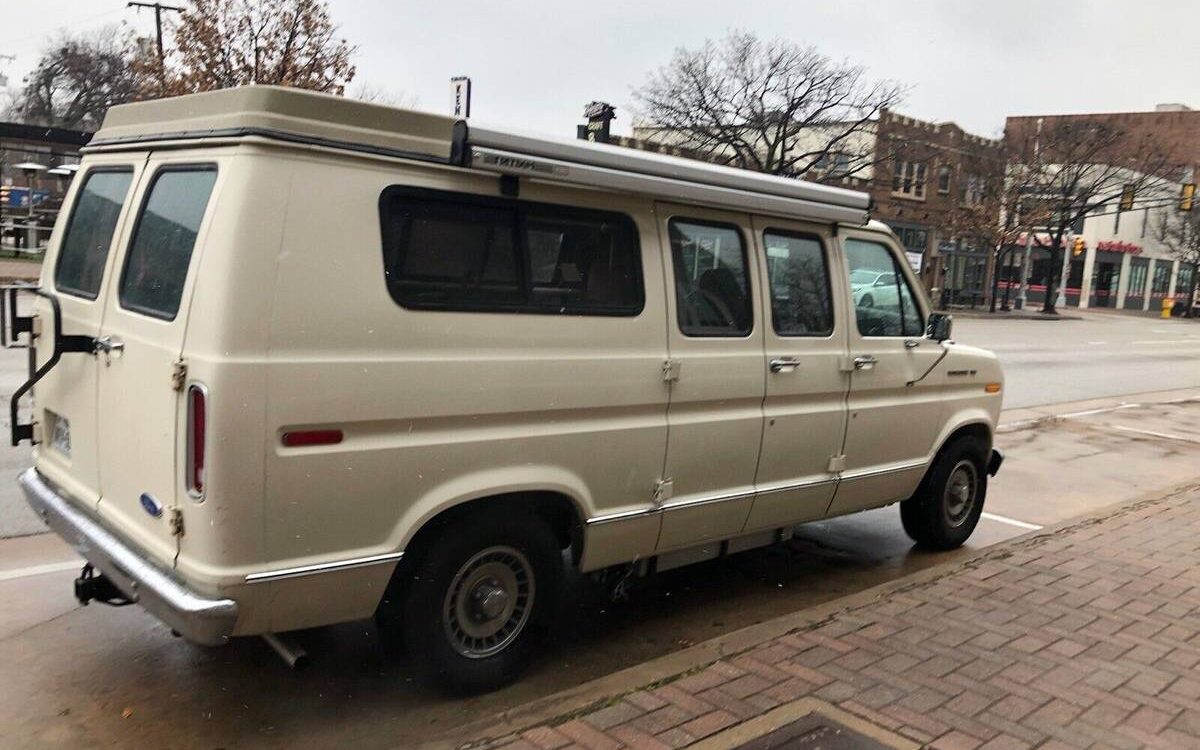 Ford-E-150-econoline-1990-1