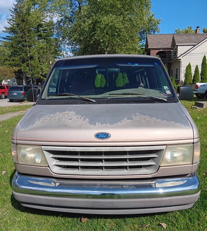 Ford-E-150-econoline-1994-2