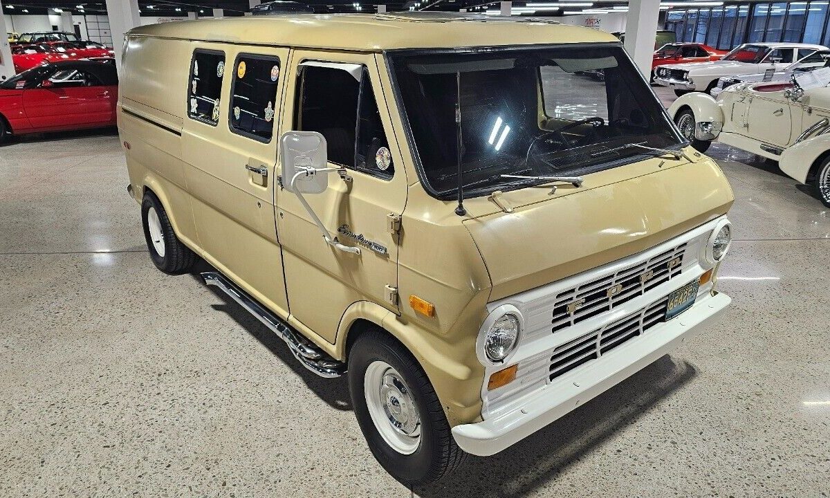 Ford-E-Series-Van-1973-5