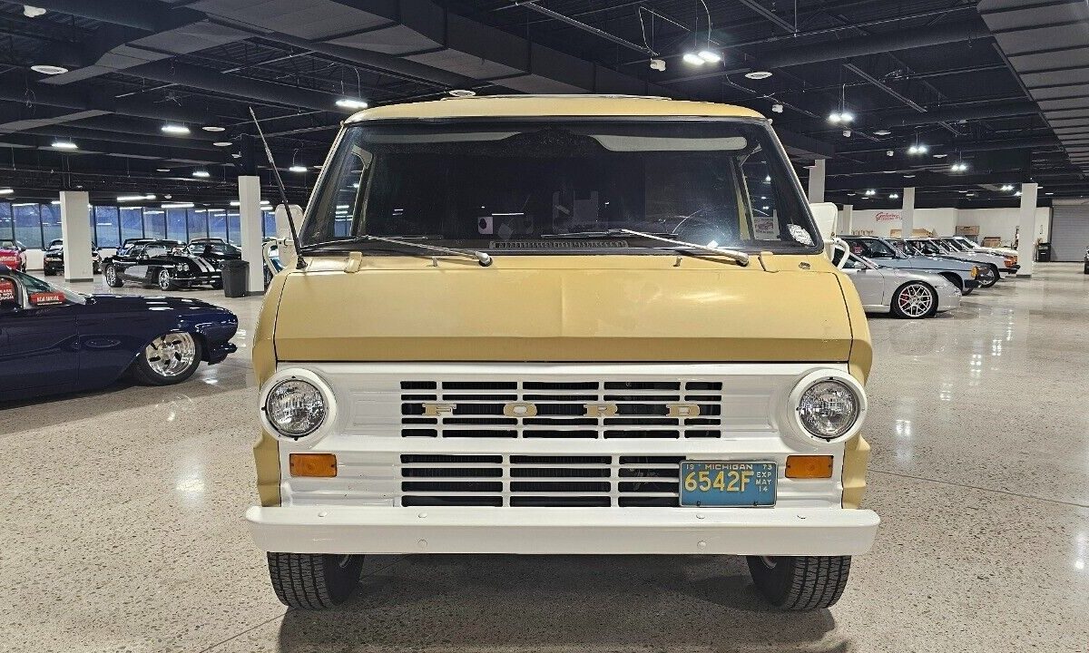 Ford-E-Series-Van-1973-6