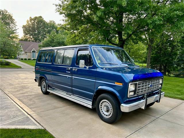 Ford-E-Series-Van-1979-1