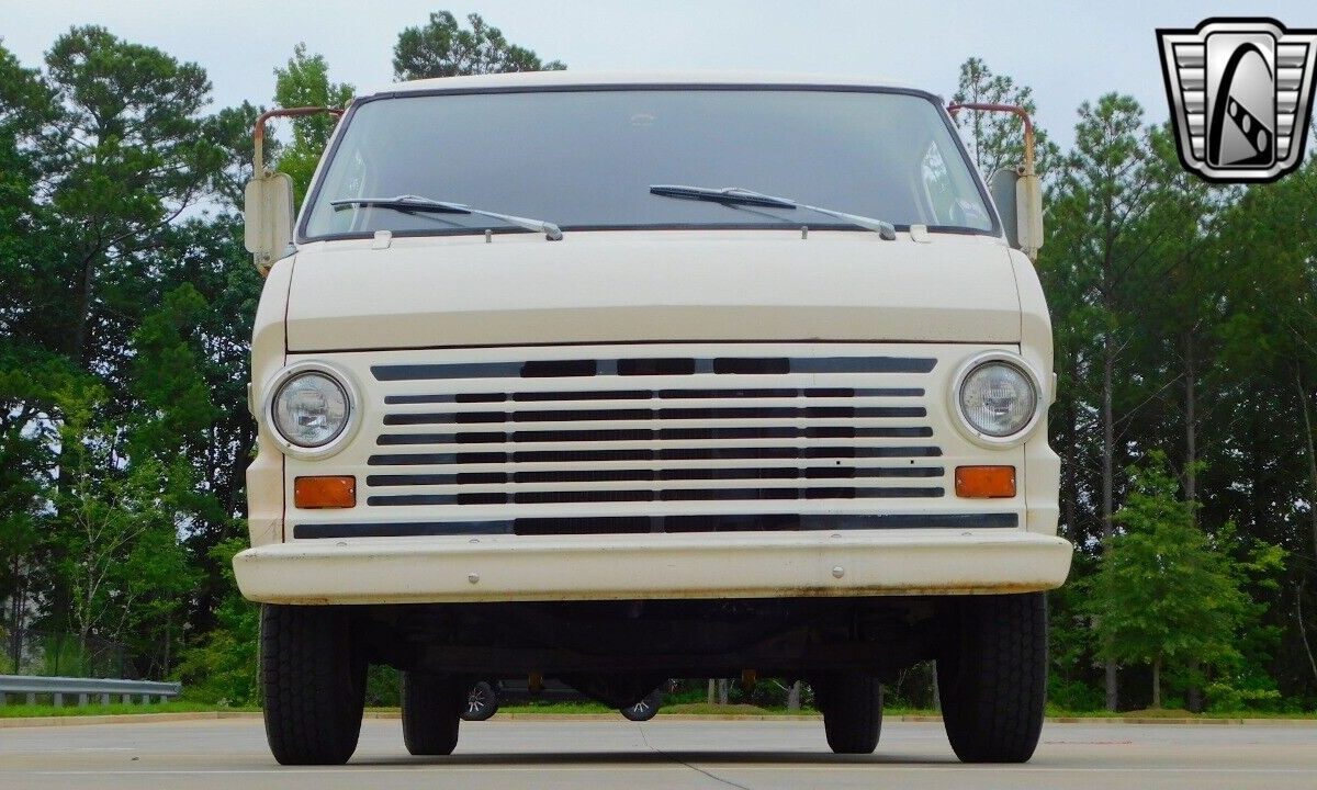 Ford-E-Series-Van-Cabriolet-1969-2