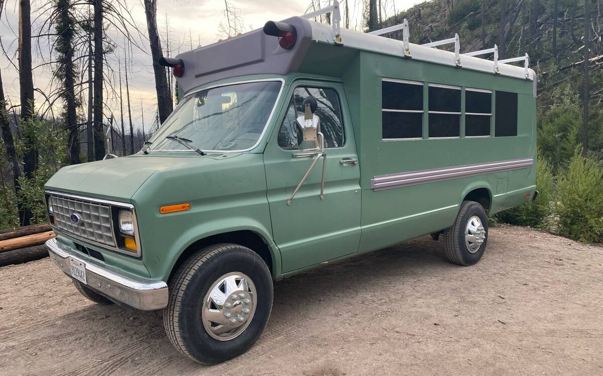 Ford-E350-school-bus-diesel-1988