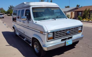 Ford-E350-van-1990