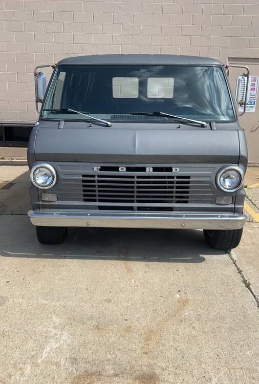 Ford-Econoline-1968-1