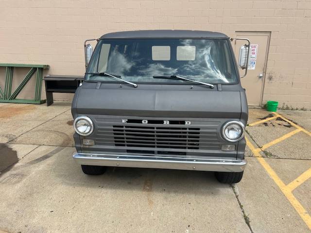 Ford-Econoline-1968-12