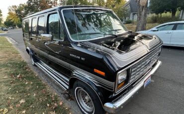 Ford-Econoline-e150-conversion-van-1988-3