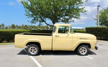 Ford-F-100-Pickup-1960-1