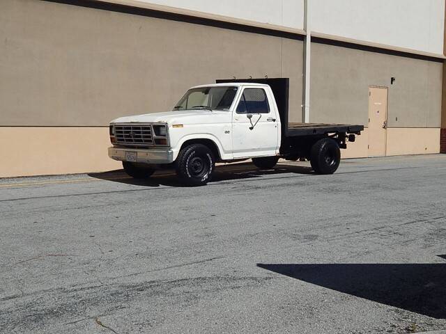 Ford-F-150-1982-17