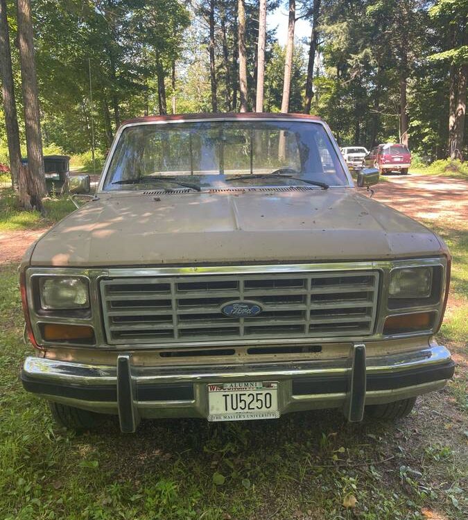 Ford-F-150-1984-1