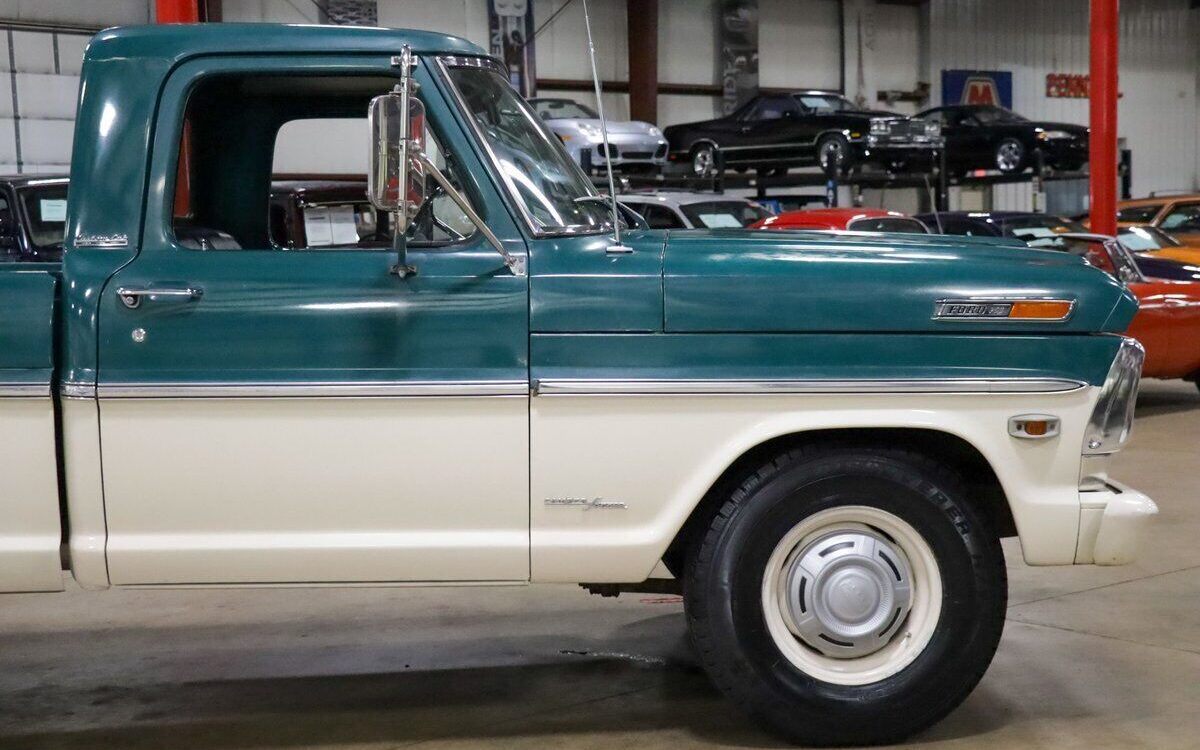 Ford-F-250-Pickup-1968-10