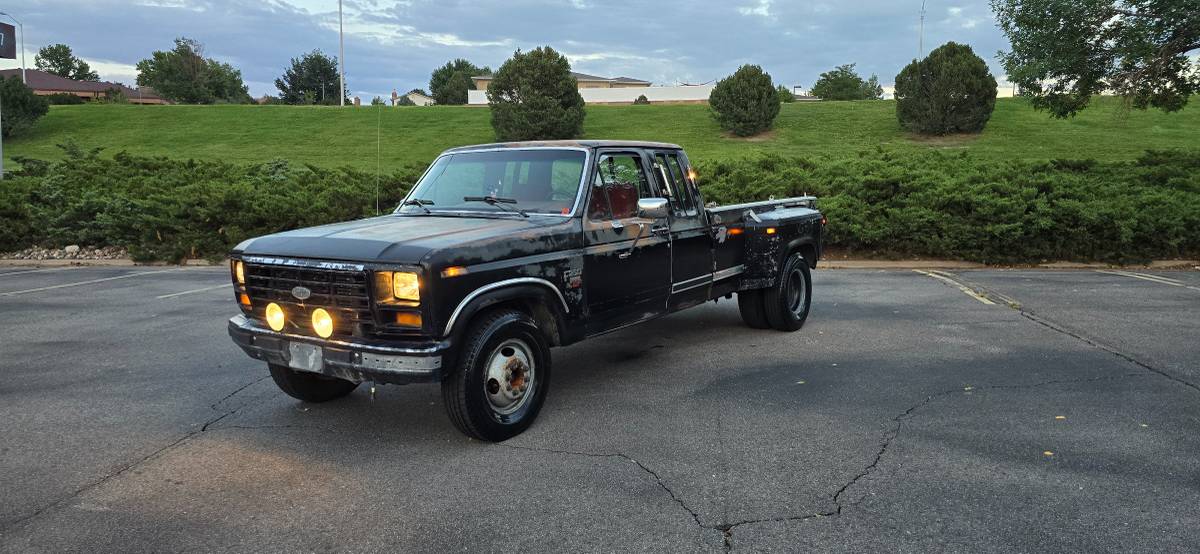 Ford-F-250-diesel-1986-8