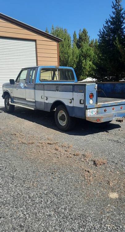 Ford-F250-4x4-diesel-1985