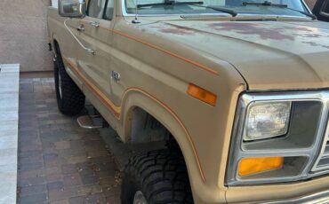 Ford-F250-super-duty-diesel-1983-4