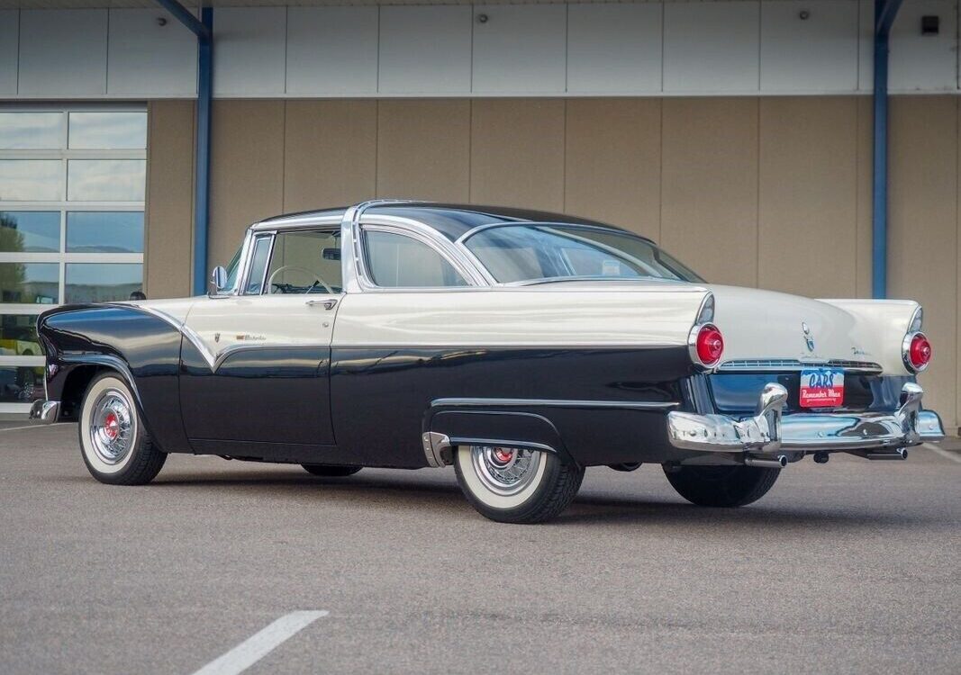 Ford-Fairlane-1955-1