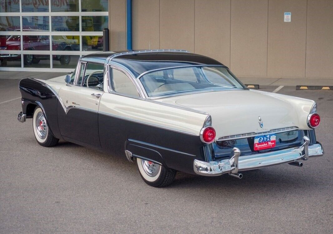 Ford-Fairlane-1955-6