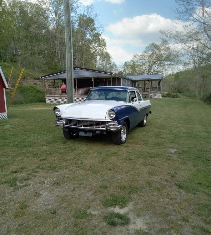 Ford-Fairlane-2door-post-1956-9