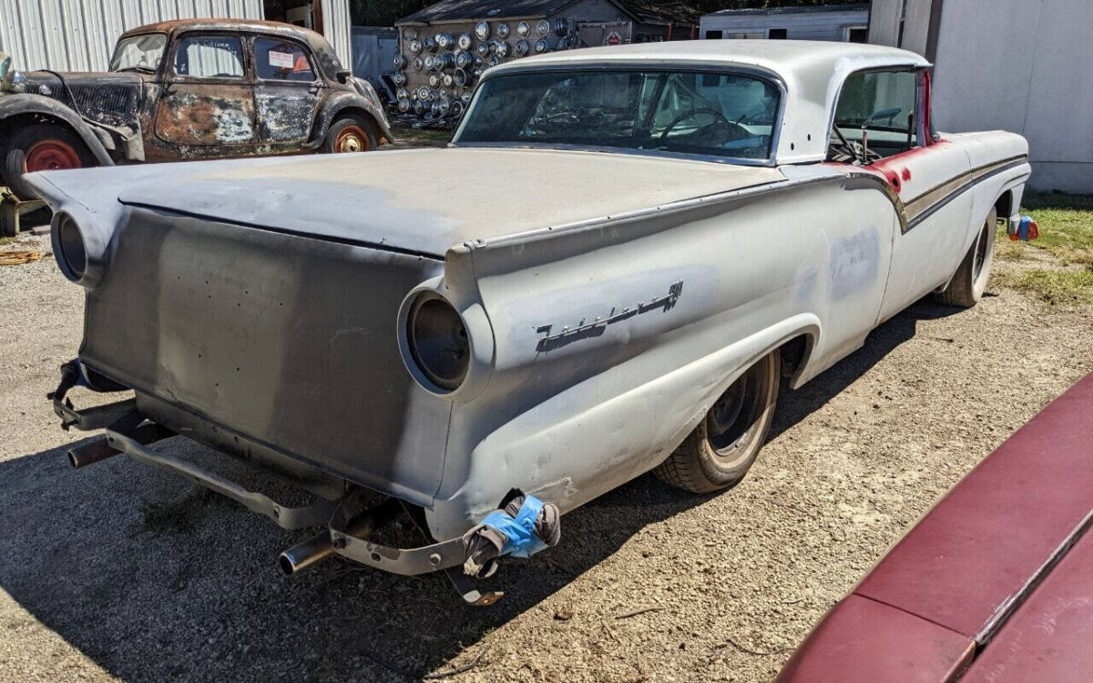 Ford-Fairlane-Cabriolet-1957-3