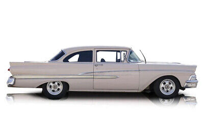 Ford-Fairlane-Coupe-1958-1