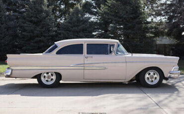 Ford-Fairlane-Coupe-1958-8