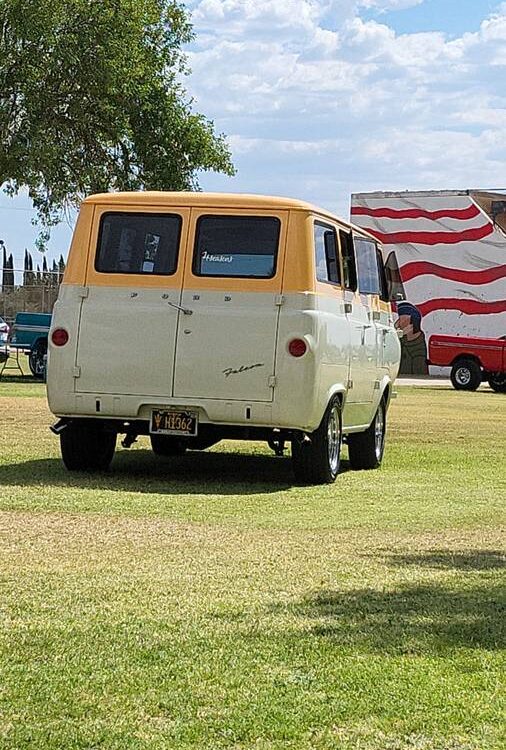 Ford-Falcon-van-1963-3