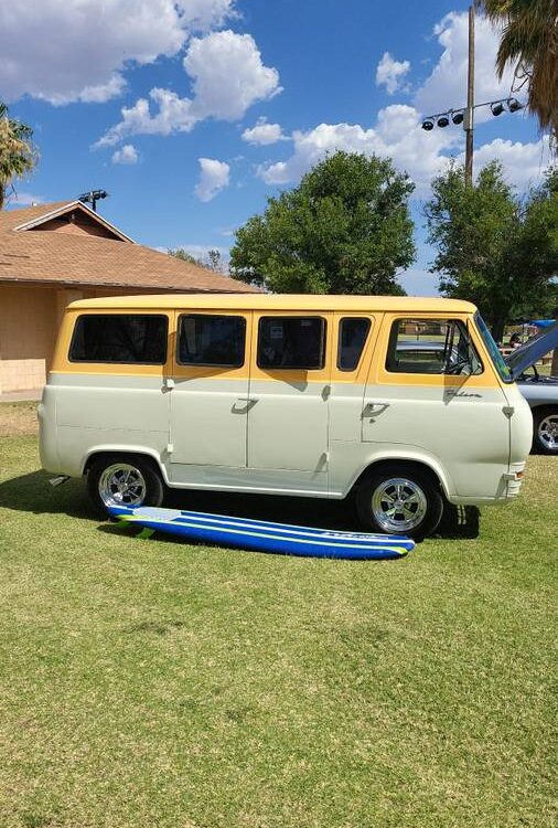 Ford-Falcon-van-1963-4