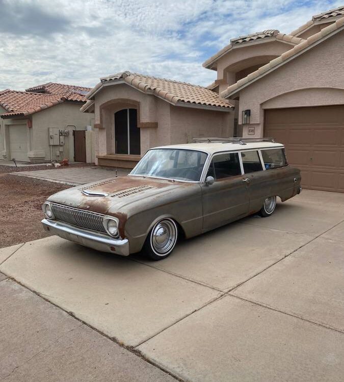 Ford-Falcon-wagon-1962