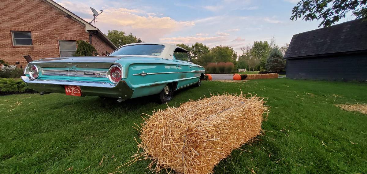 Ford-Galaxy-500xl-1964-3