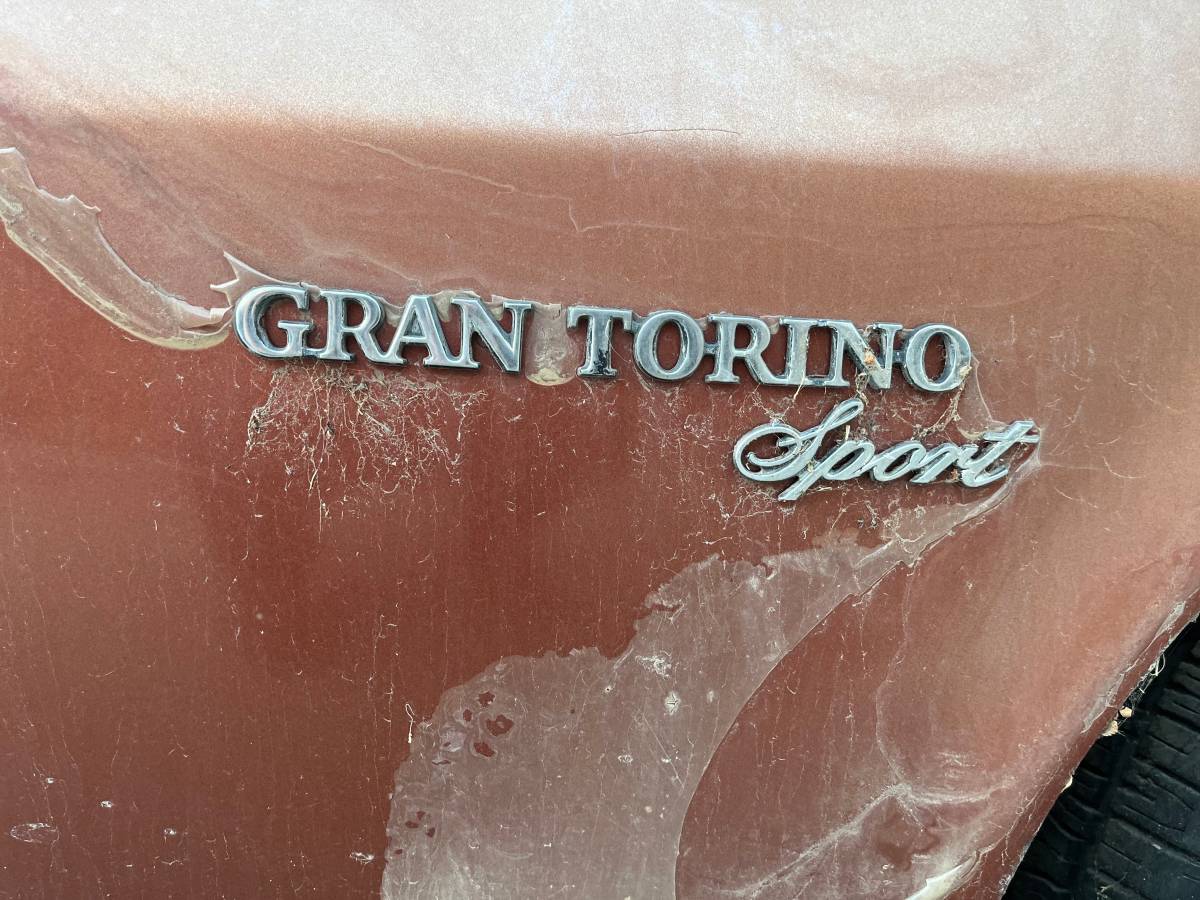 Ford-Grand-torino-sport-1975-12