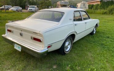 Ford-Maverick-1974-2