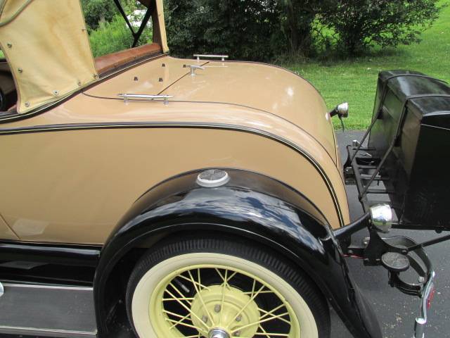 Ford-Model-a-roadster-1929-4