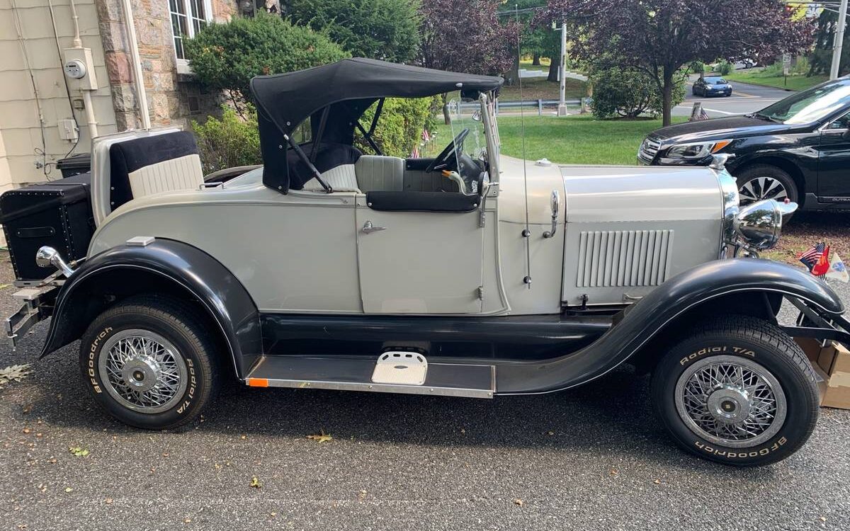 Ford-Model-a-roadster-replica-1929