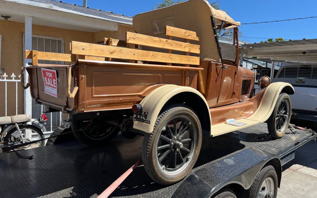 Ford-Model-t-roadster-1927-2