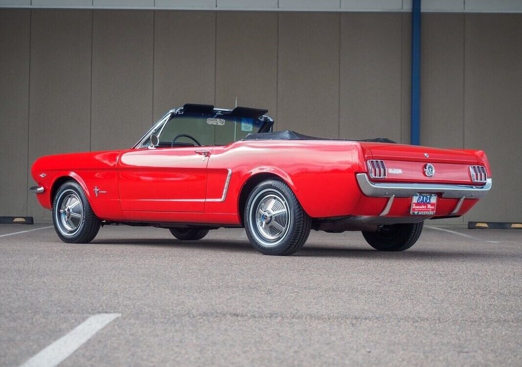 Ford-Mustang-1965-1