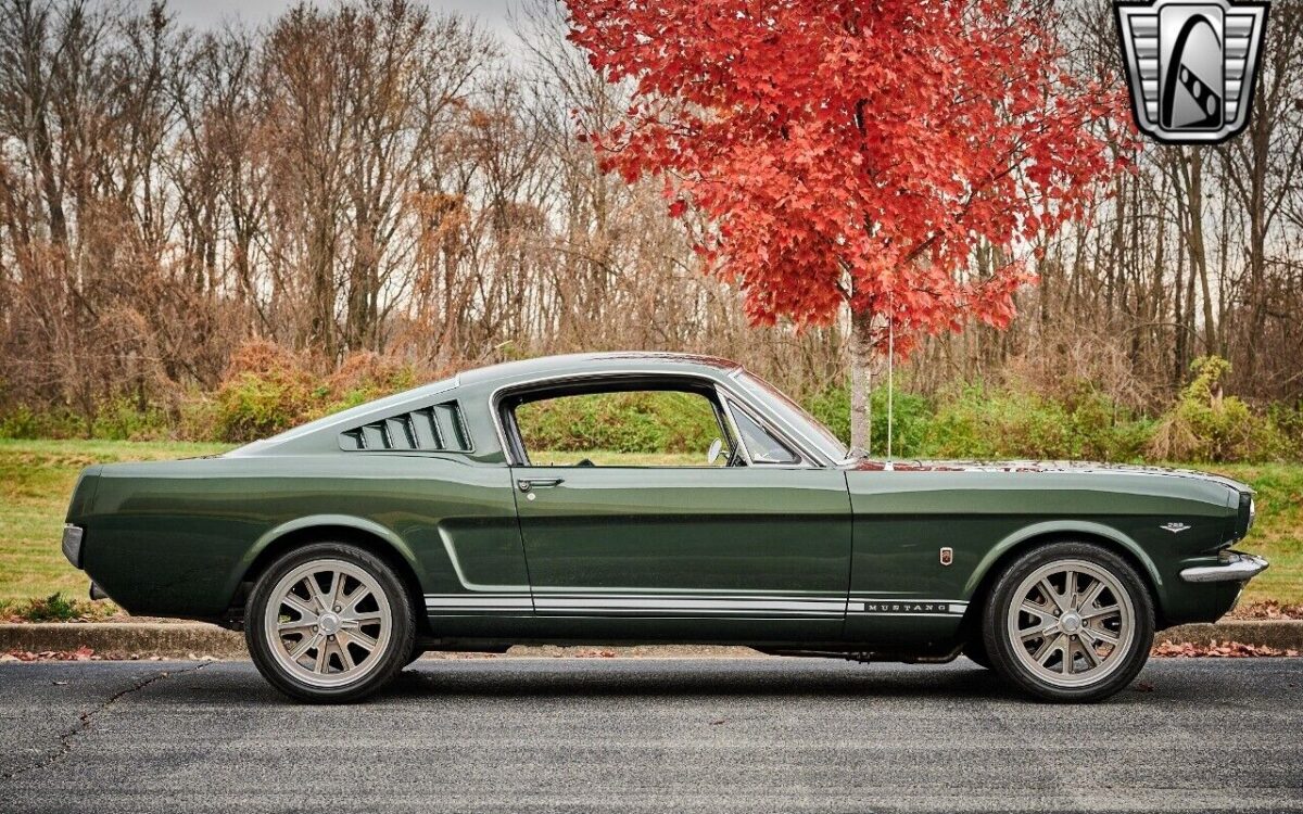 Ford-Mustang-1965-7