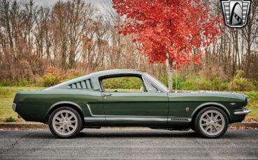 Ford-Mustang-1965-7