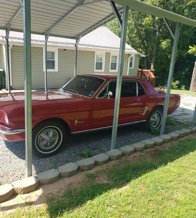 Ford-Mustang-1966-1