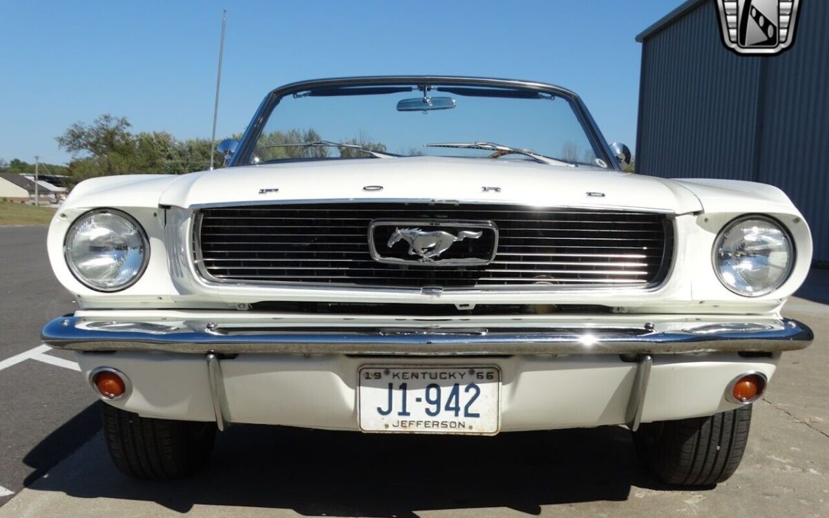 Ford-Mustang-1966-2