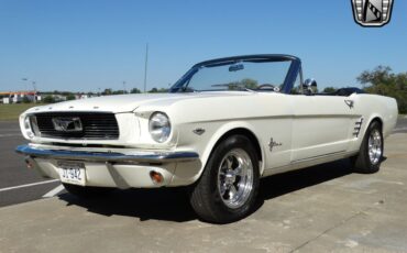 Ford-Mustang-1966-3